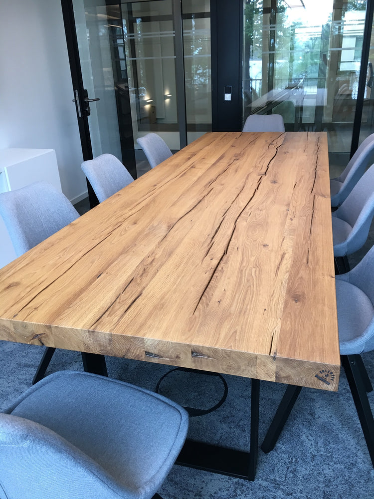 Konferenztisch in Hamburg | Konferenztisch aus Massivholz nach Maß von Holzwerk Hamburg