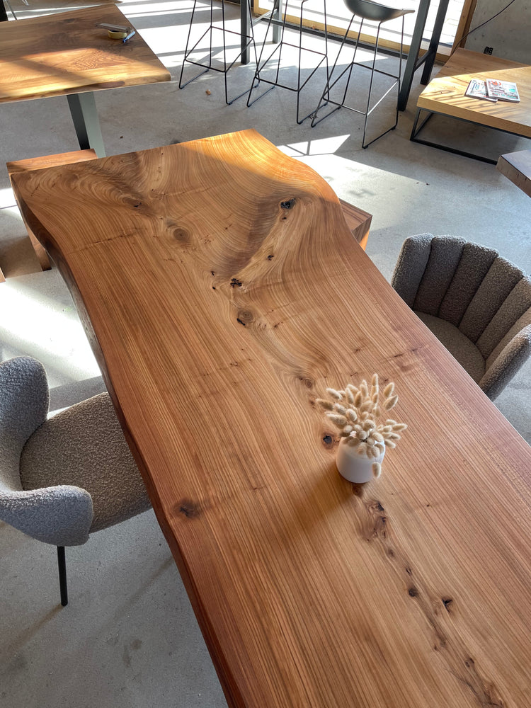 Baumtisch Ulmenholz | Unikat Tisch Ulmenholz | Massivholztisch Monolith | Holzwerk Hamburg