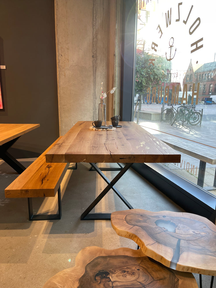 Esstisch rustikal Eiche | Massivholztisch rustikal Eichenholz | Holzwerk Hamburg