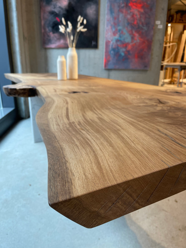 Premium Esstisch | Monolith Baumtisch | Designtisch | Unikat Tisch Eiche | Holzwerk Hamburg