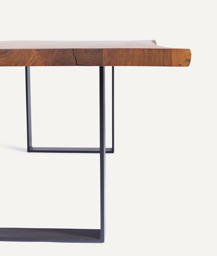 Massivholztisch Nussbaum | Holzwerk Hamburg