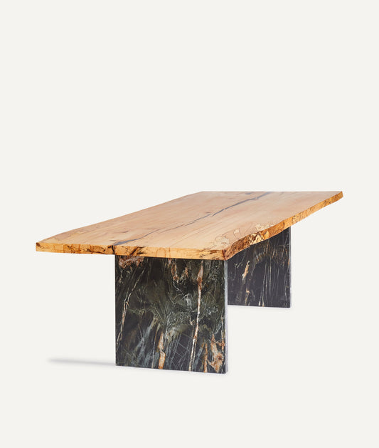 Massivholztische mit einem Tischgestell aus Mamor | Naturstein | Holzwerk Hamburg