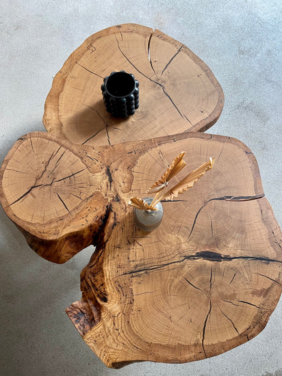 Unikat Couchtisch aus einer Baumscheibe Eichenholz | Holzwerk Hamburg 