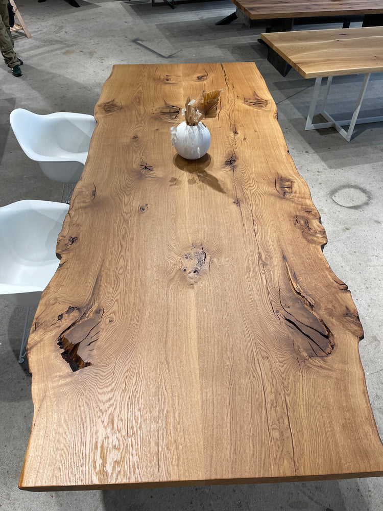 Tisch Butterfly 300x110cm | Massivholztisch Eiche Butterfly | Esstisch Eiche gespiegelt