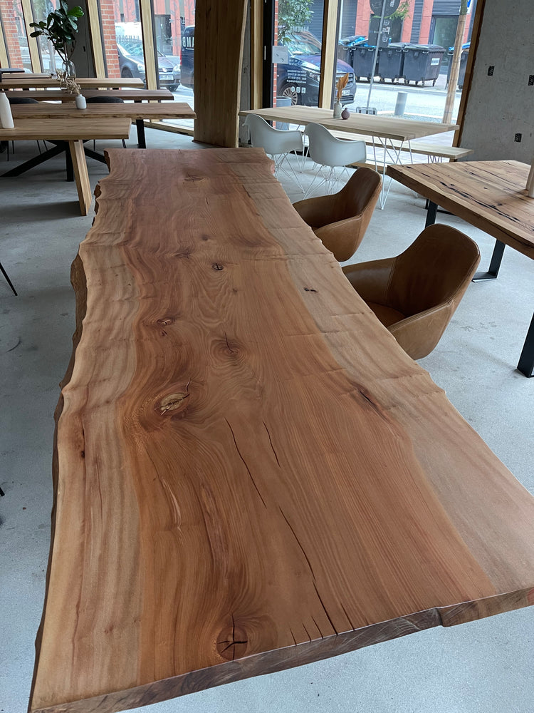 Konferenztisch Massivholz | Baumtisch | Esstisch Massivholztisch