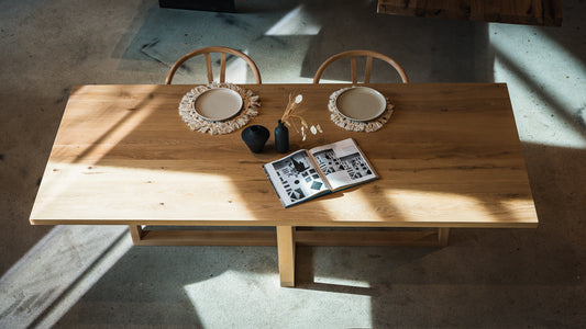Wunderschöner Esstisch aus Eiche | Massivholztisch helles Eichenholz | Esstisch Eiche hell | Tischgestell aus Holz