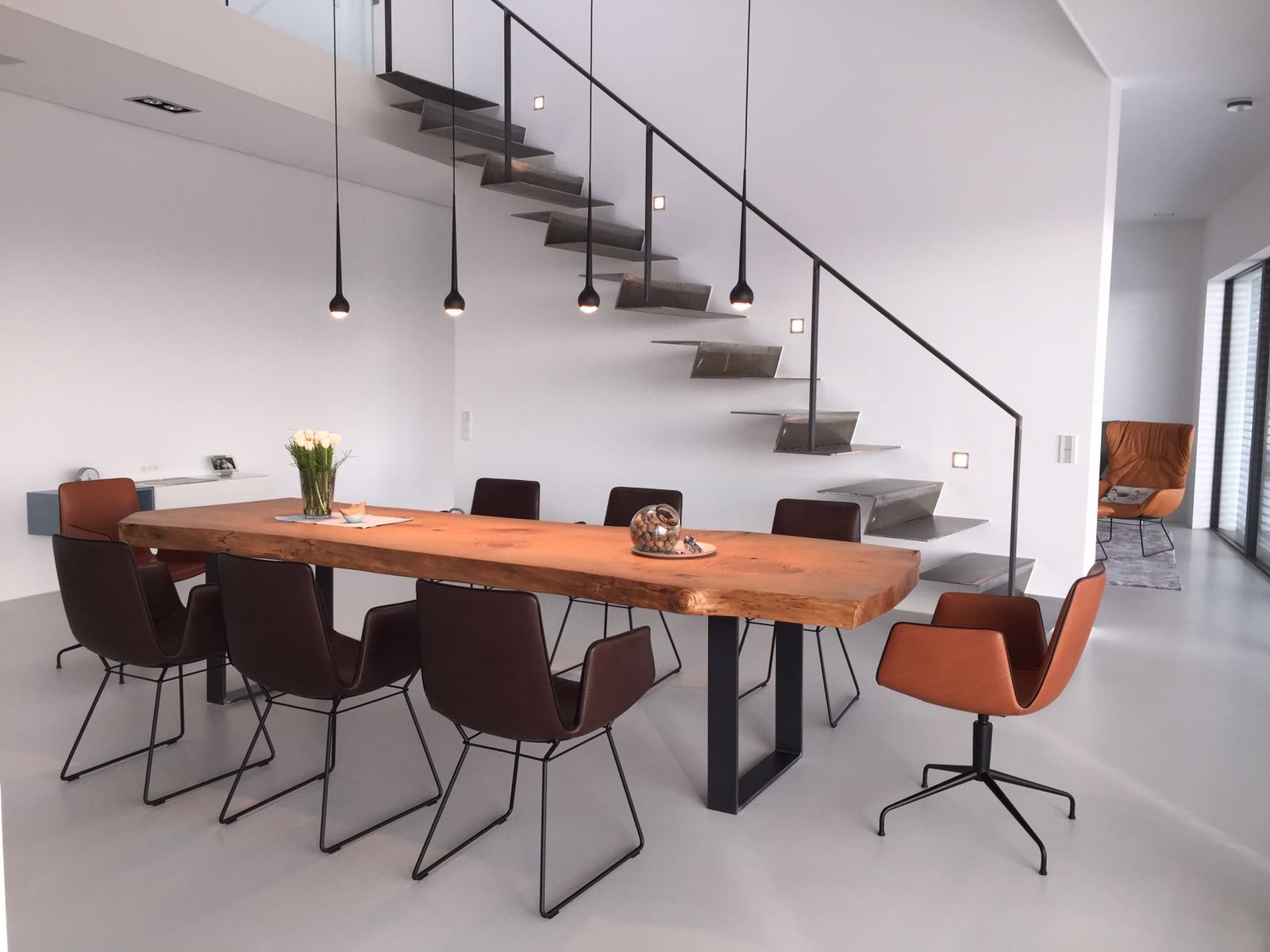 Monolith Esstisch | Baumtisch | Designtisch