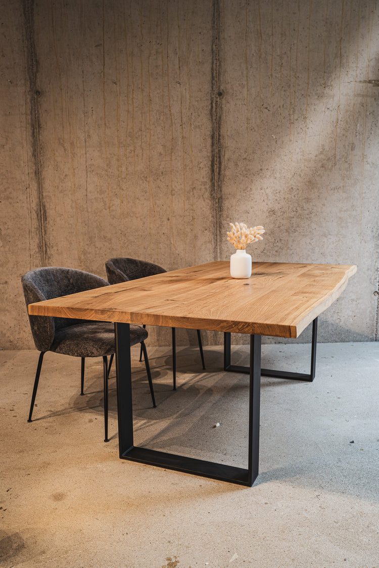 Individueller Massivholztisch aus Eichenholz | Holztisch Eiche | Tisch Eiche 