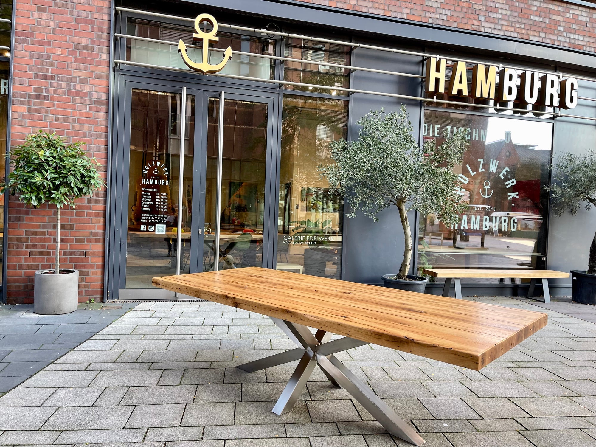 Holztisch Esstisch Massivholz mit Edelstahl Gestell | Holzwerk Hamburg 
