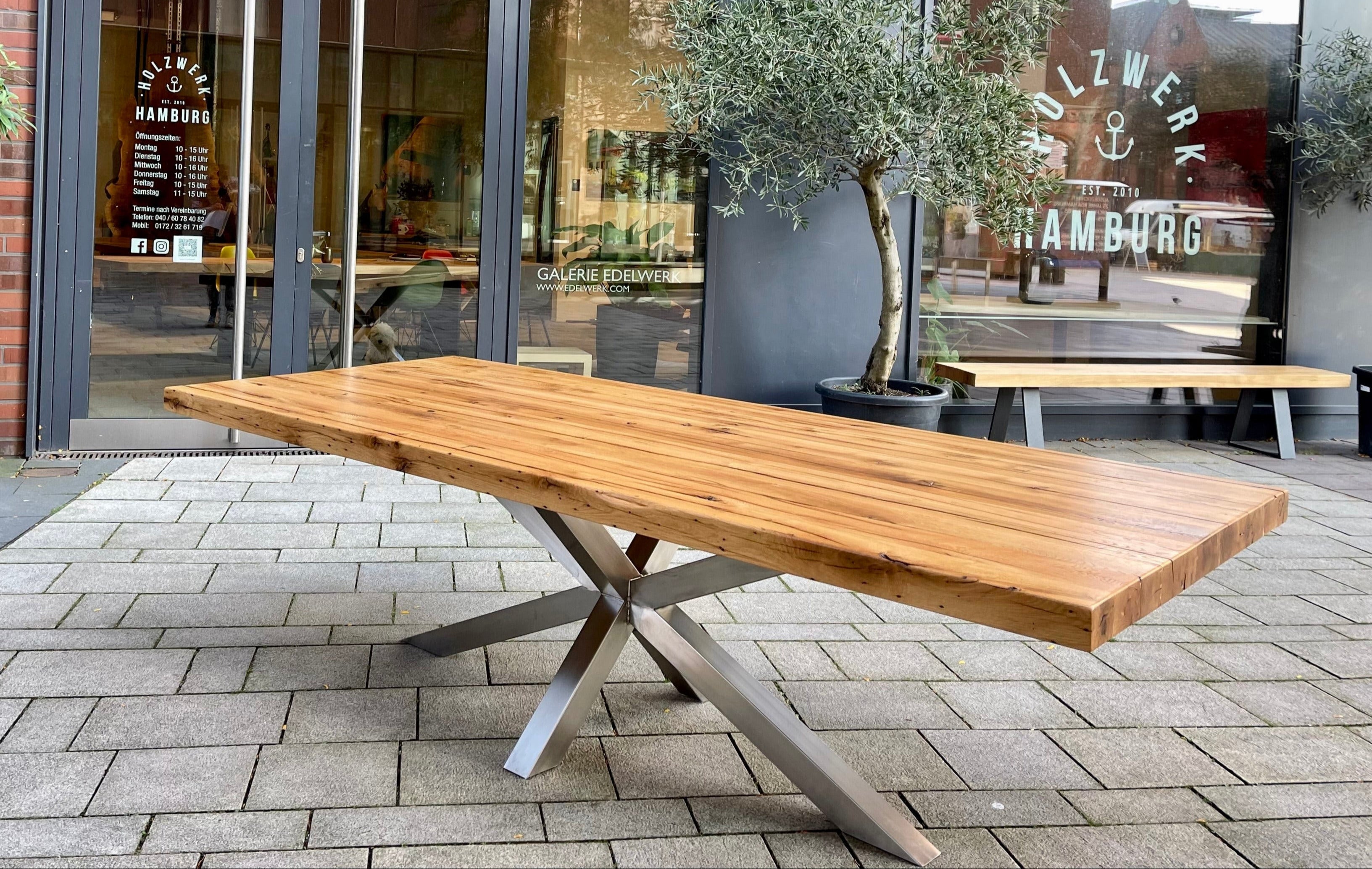 Holztisch Esstisch Massivholz mit Edelstahl Gestell | Holzwerk Hamburg 