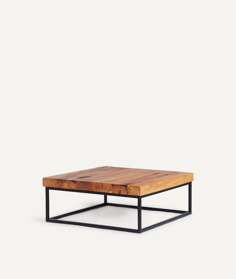 Rustikaler Couchtisch | Beistelltisch Eiche Altholz | Holzwerk Hamburg