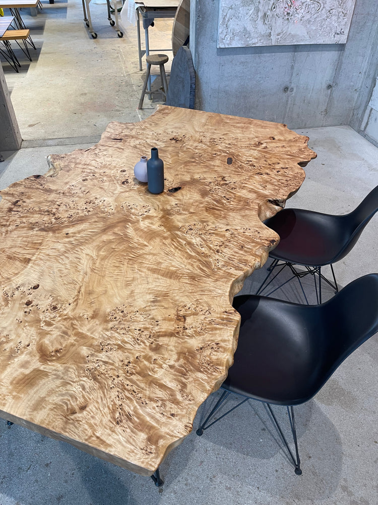 Tisch Unikat Pappel Maser Holz | Baumtisch | Massivholztisch aus einem Stück | Holzwerk-Hamburg