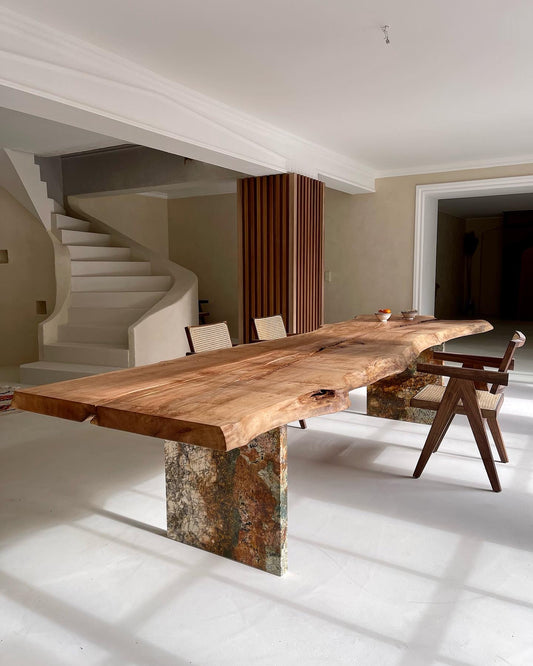 Unikattisch mit Tischgestell aus Naturstein | Holzwerk Hamburg